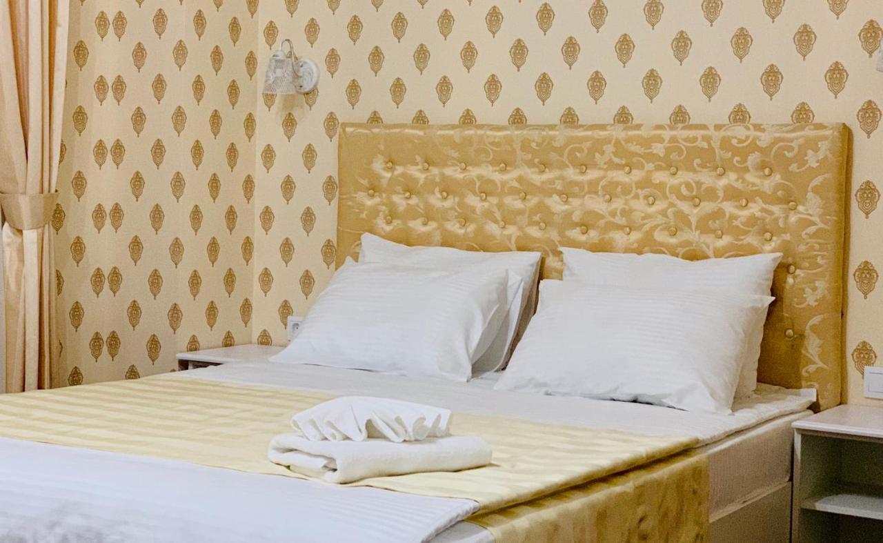 Sergeev Hotel Николаев Экстерьер фото