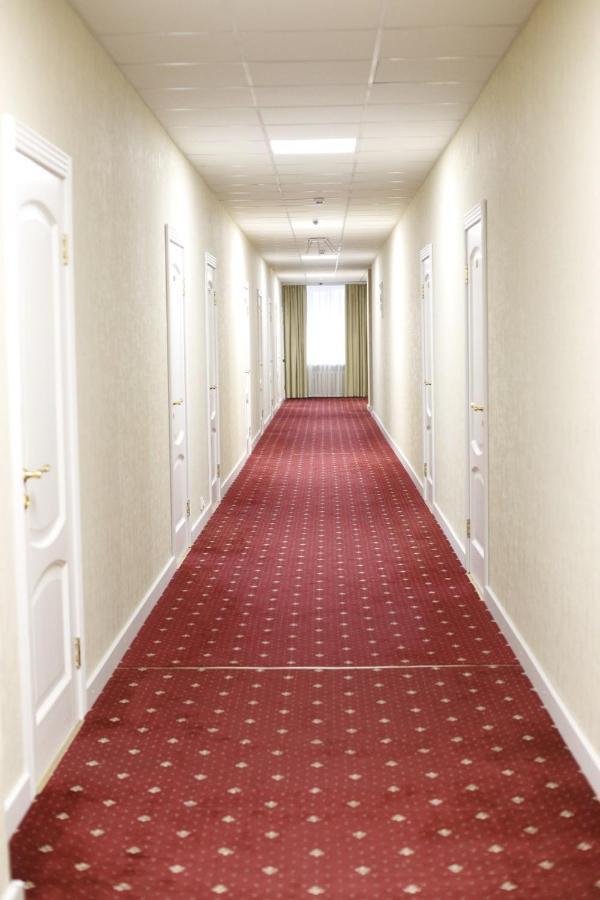 Sergeev Hotel Николаев Экстерьер фото