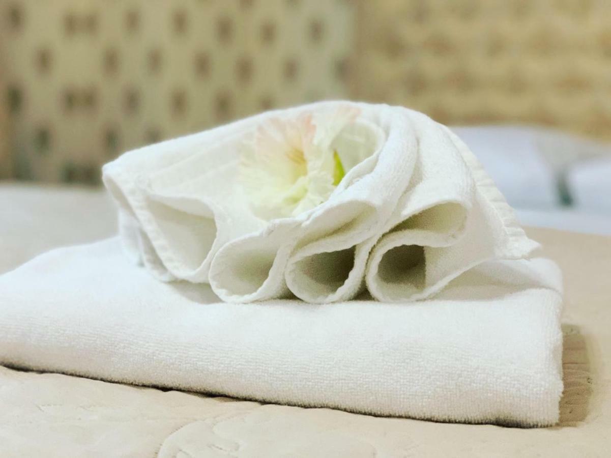 Sergeev Hotel Николаев Экстерьер фото